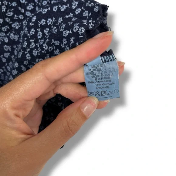 Brandy Melville Zelly Top Buttons Floral Navy Made In Italy Cropped Cottage - Picture 10 of 12